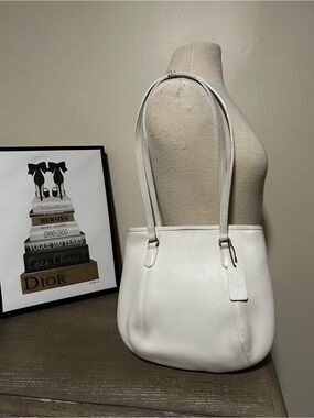 Coach Vintage White Leather Framed Pouch Bag Rare USA Made 1996